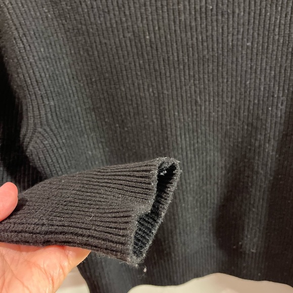 🖤 Black Merino Wool Blend Sweater – Estimated Size M/L - Picture 4 of 8